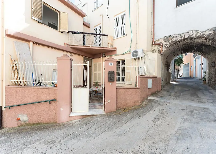 Nyaraló Gustalu Dorgali